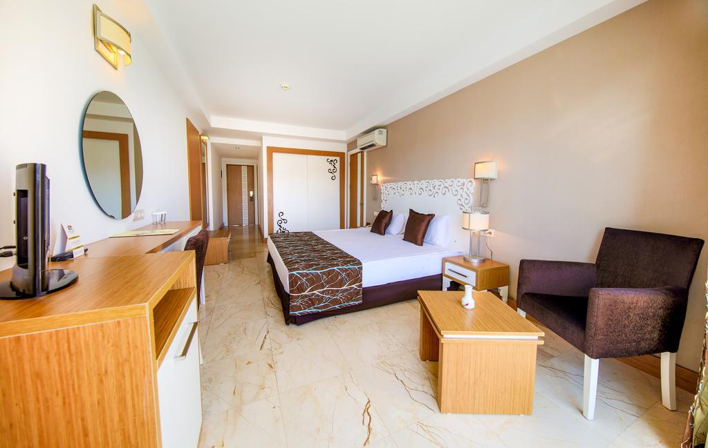 Horus Paradise Resort Side Esterno foto